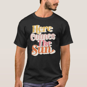 Camiseta Retro Viene The Sun Cute 70's Beach Vacation