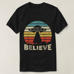 Camiseta Retro Vintage de Alien OVNI Cree