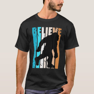 Camiseta Retro Yeti Bigfoot Vintage Stylish Silhouette Grap