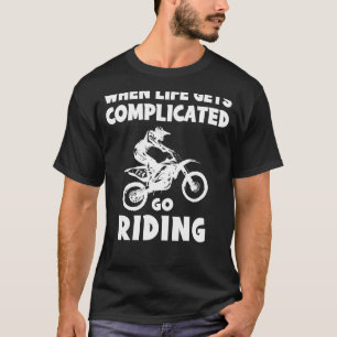 Camiseta Revuelta la risa: Cuando la vida se complica, yo