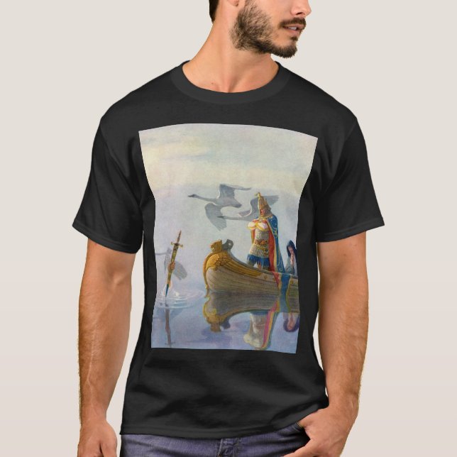 Camiseta Rey Arturo y Excalibur, C. 1922 por N.C Wyeth (Anverso)