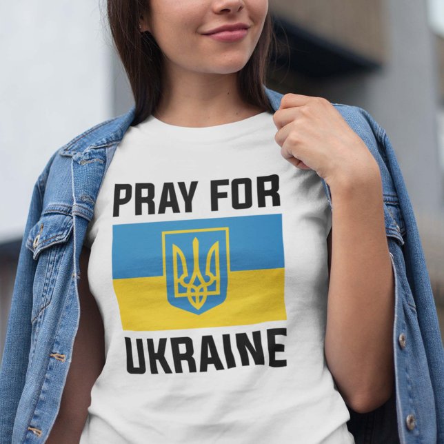 Camiseta Rezar por Ucrania (Subido por el creador)