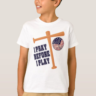 Camiseta Rezo antes de jugar un partido de béisbol