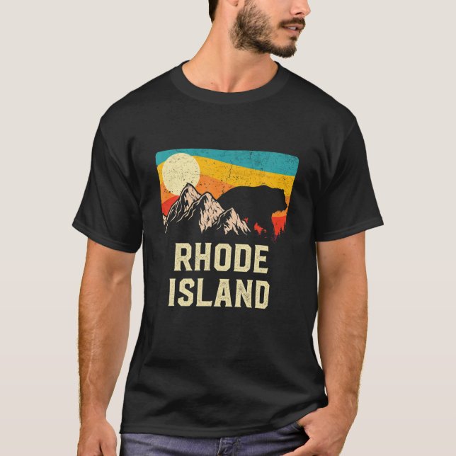 Camiseta Rhode Island Nature Wild Bear Retro Sunset Senderi (Anverso)