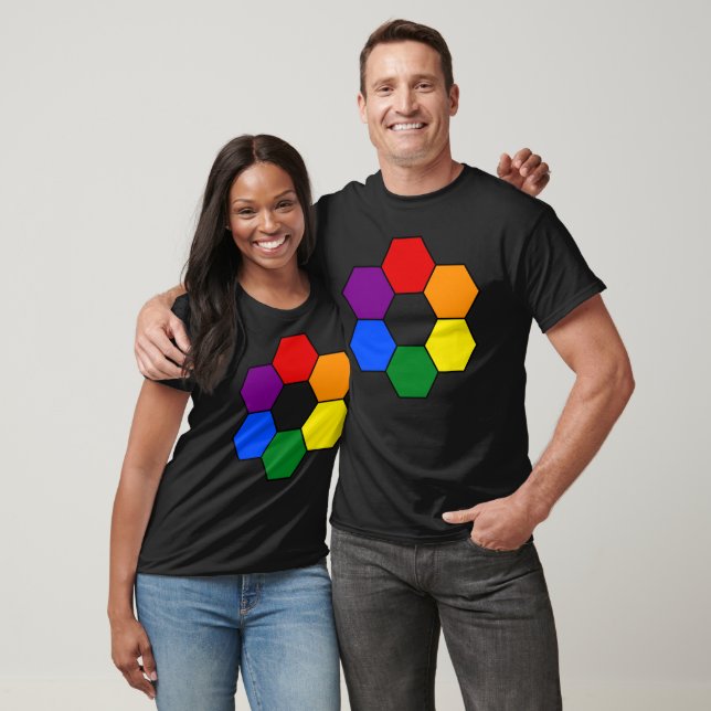 Camiseta Rhombus geométrico arcoiris sobre negro (Unisexo)