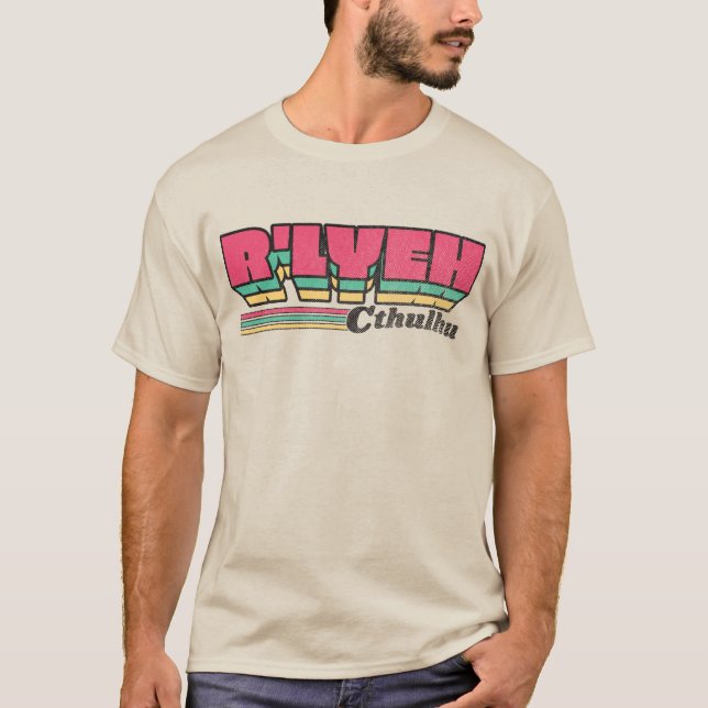 Camiseta R'lyeh Retro Label Cthulhu (Anverso)