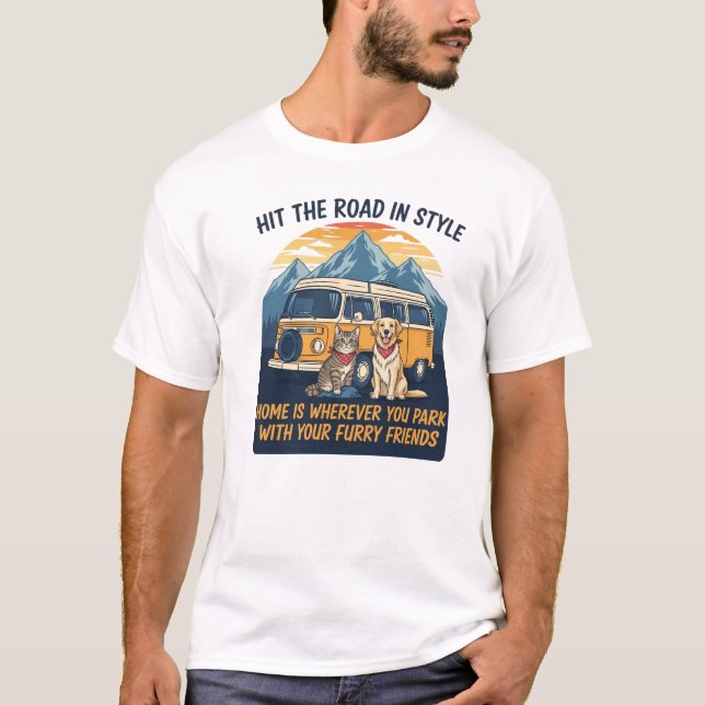 Camiseta Road Trip With Furry Friends T-Shirt (Anverso)