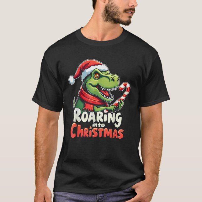 Camiseta Roaring into Christmas T Rex Santa Hat Candy Cane  (Anverso)