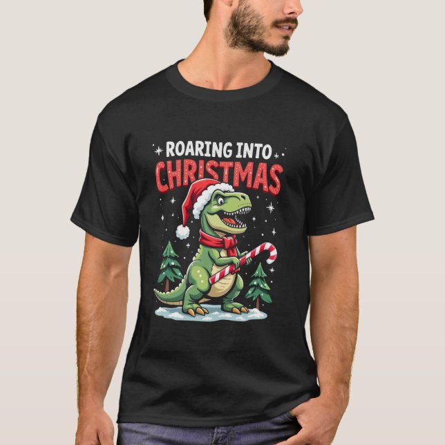 Camiseta Roaring into Christmas T Rex Santa Hat Candy Cane  (Anverso)