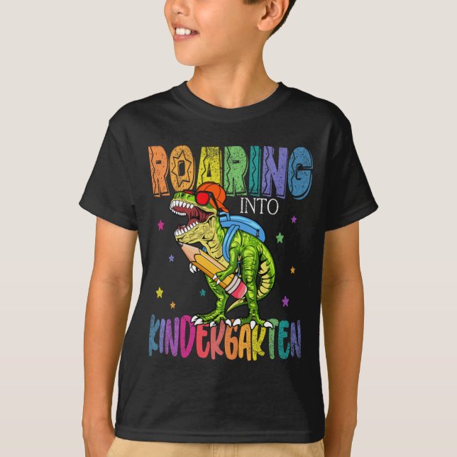 Camiseta Roaring Kindergarten Dinosaur Para Volver A La Esc (Anverso)