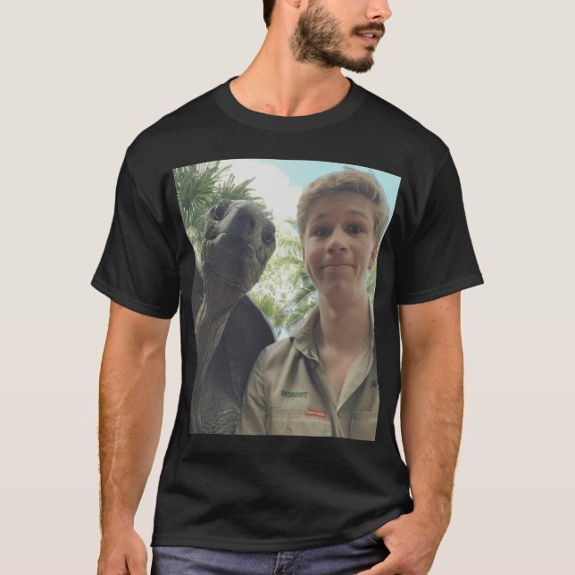 Camiseta Robert Irwin con chico tortuga (Anverso)