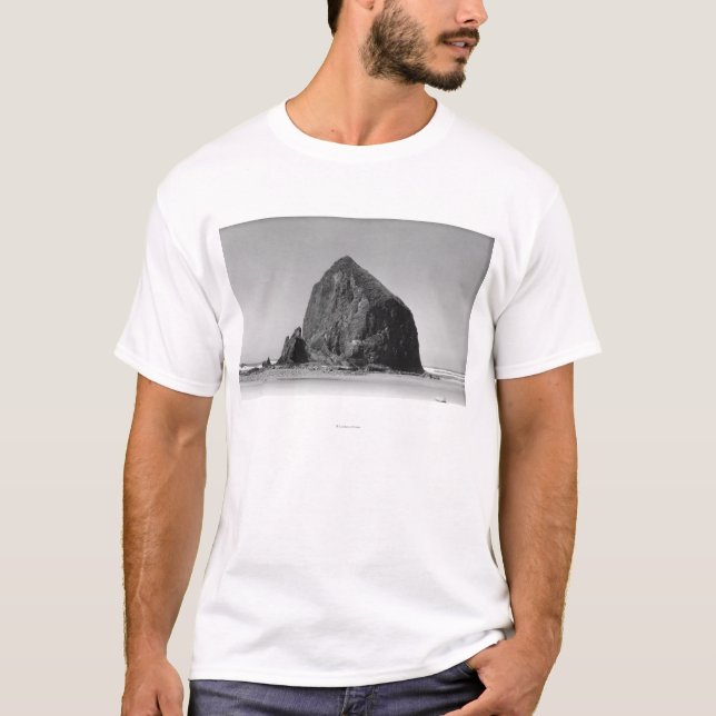 Camiseta Roca del Haystack en la playa del cañón, (Anverso)