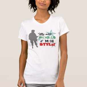 Camiseta ¡Rocas él estilo M-16!