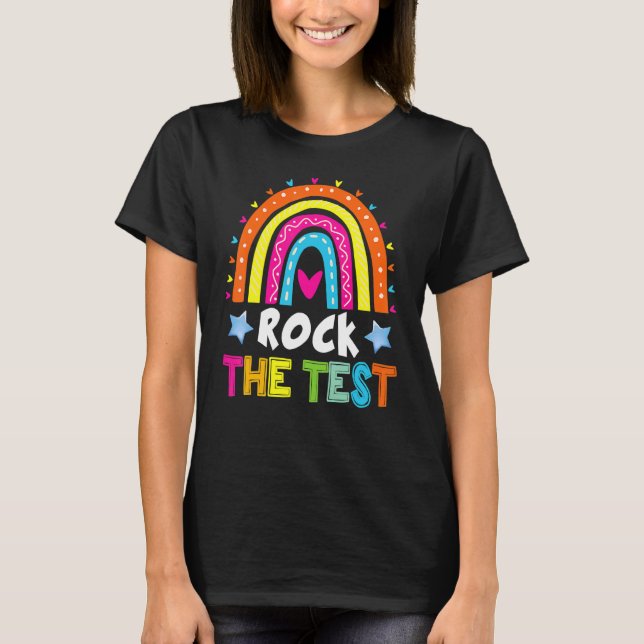 Camiseta Rock The Test Leopard Rainbow Teacher Testing Day (Anverso)