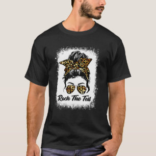 Camiseta Rock The Test Messy Bun Leopard Test Day Testing D