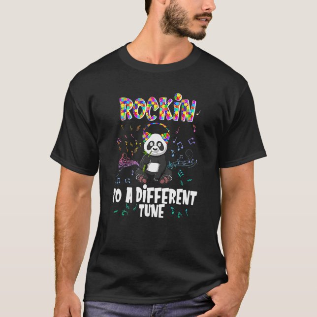 Camiseta Rockin' A Otra Tune Panda Autism Awareness (Anverso)