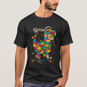 Camiseta Rockin A Una Tune Diferente Música Guay Lover Dino