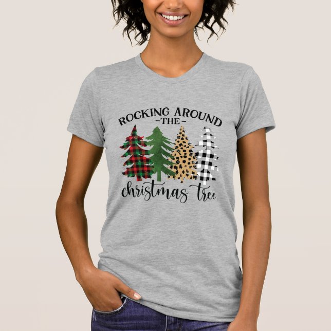 Camiseta Rodeando El Árbol De Navidad (Anverso)
