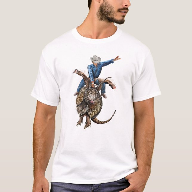 Camiseta Rodeo Bull Rider Armadillo Broncodillo (Anverso)