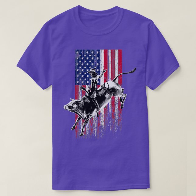 Camiseta Rodeo Bull Rider Bandera Patriótica Estadounidense (Diseño del anverso)