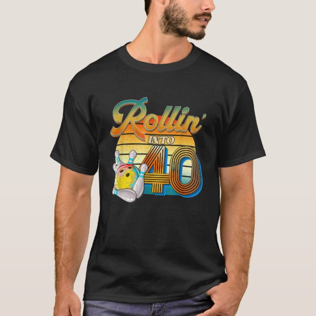 Camiseta Rollin en el 40.º Bowler de cumpleaños (Anverso)