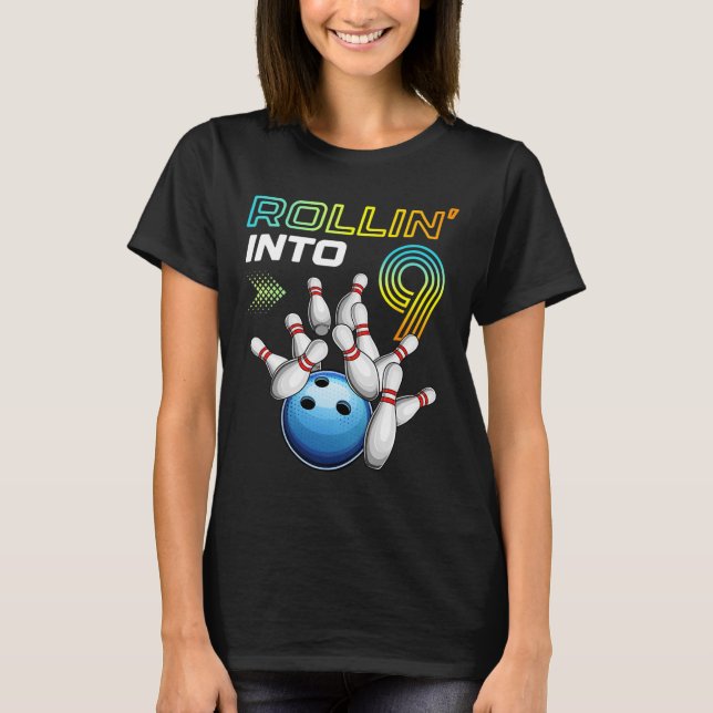 Camiseta Rollin Into 9 Retro Bowling Birthday Party 9th Bir (Anverso)