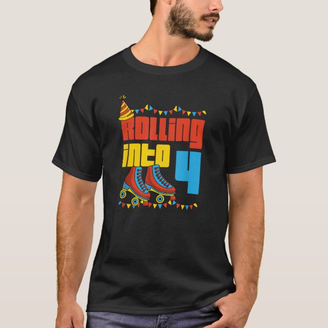 Camiseta Rolling Into 4 Roller Skate 4er cumpleaños Fiesta  (Anverso)