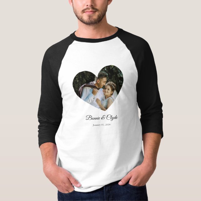 Camiseta Romantic Heart Couple Name Date Personalized (Anverso)
