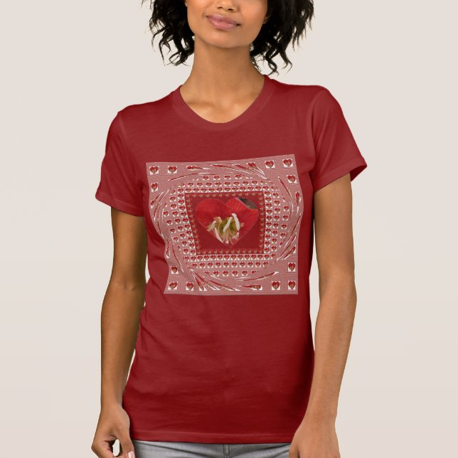 Camiseta Romántico Diseño Corazón de Flores Rojas 4 Momento (Anverso)