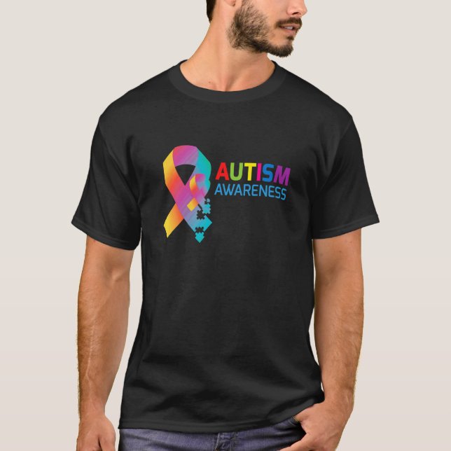 Camiseta Rompecabezas de cinta de arcoíris Mes de concienci (Anverso)