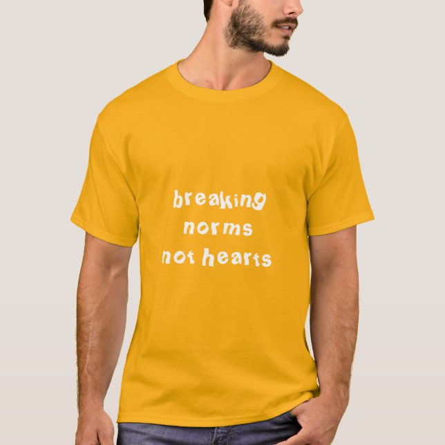 Camiseta romper normas no corazones (Anverso)