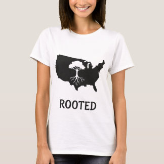 Camiseta Rooted USA Tree Graphic T-Shirt