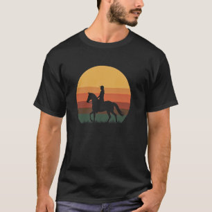 Camiseta Ropa de jinete de caballo al atardecer
