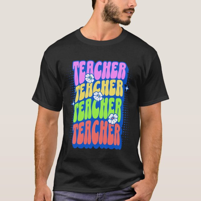 Camiseta Ropa retro de arcoíris para profesora con flores g (Anverso)