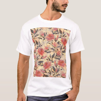 Camiseta Rosas salvajes de primavera: patrón de acuarela.