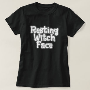 Camiseta Rostro de Bruja Descansando Halloween