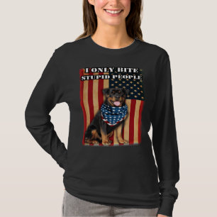 Camiseta Rottweiler patriótico Yo Solo Bite A Estúpidos