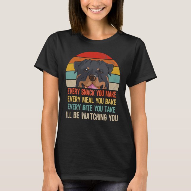 Camiseta Rottweiler Retro Cada Snack Que Se Sirve Cada Comi (Anverso)