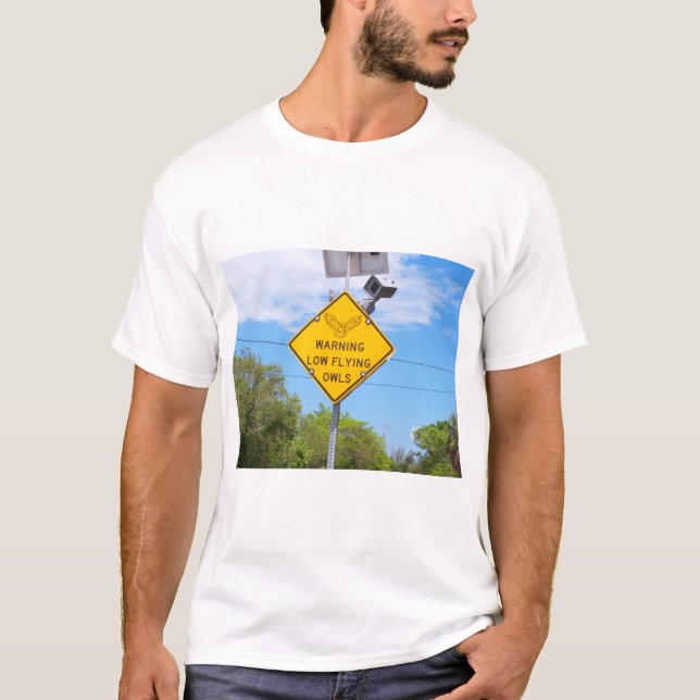 Camiseta Rótulo bajo amonestador de los búhos del vuelo (Anverso)