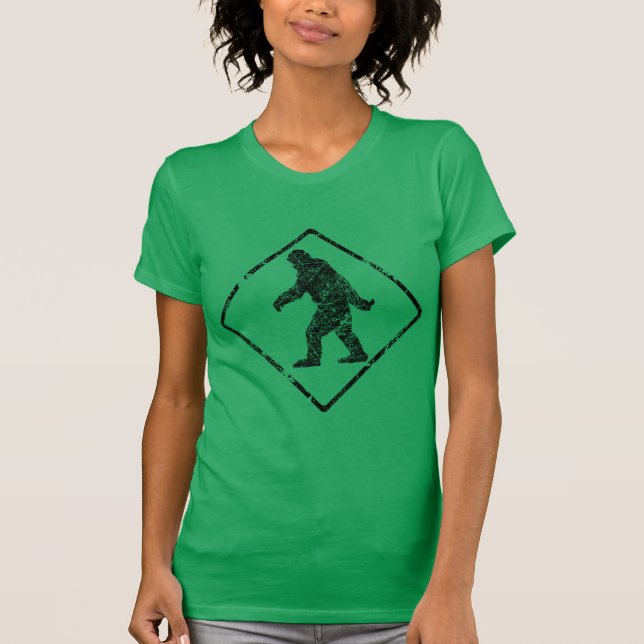 Camiseta Rótulo ido Sasquatch de la travesía del hombre del (Anverso)