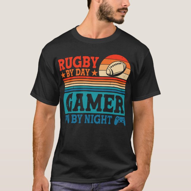 Camiseta Rugby By Day Gamer Por Noche Funny Video Game Love (Anverso)