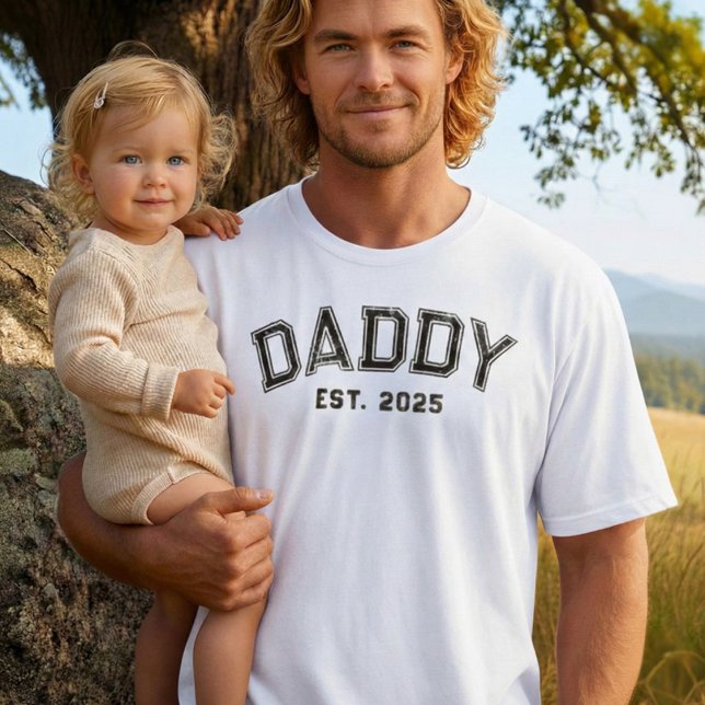 Camiseta Rugged Black Bold Name Year Dad Established (Subido por el creador)