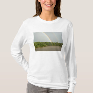Camiseta Rusia, vistas típicas del río entre Goritzy y