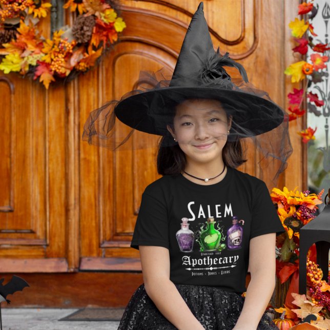 Camiseta Salem de Halloween Potions Apothecary Tonics Elixi (Subido por el creador)