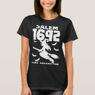 Camiseta Salem Witch Costume Broom Co 1692 Halloween Witche