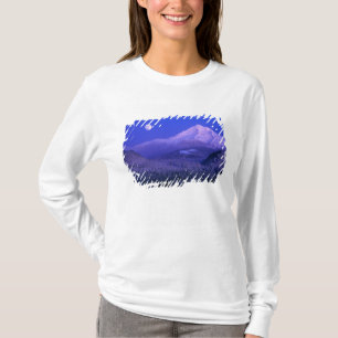 Camiseta Salida de la luna sobre el invierno del Mt Hood, O