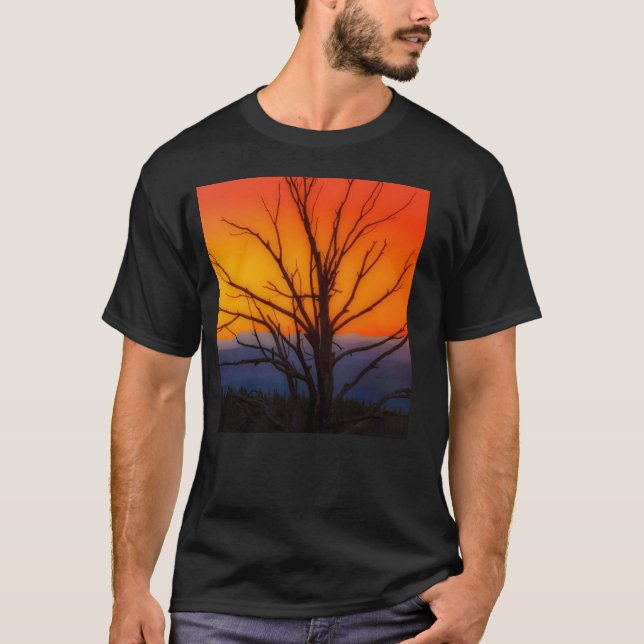 Camiseta Salida del sol sobre diseño del parque nacional de (Anverso)