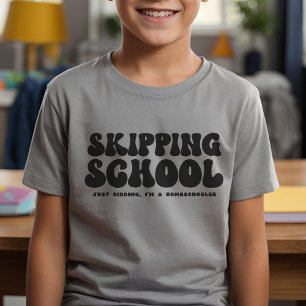 Camiseta Saltando escuela divertida estilo retro de escuela