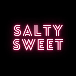 Camiseta Salty Sweet (Pink Neon)