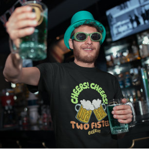 Camiseta SALUD! SALUD! Dos cervezas de puño San Patricio